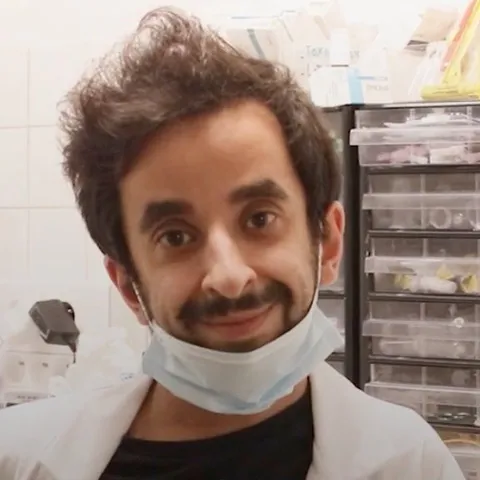 Portrait de Redwan Maatoug, professionnel de santé