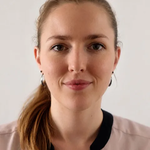 Porträt von Solène Montègue, Neuropsychiaterin